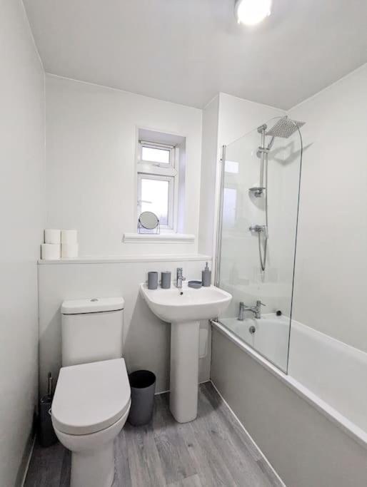 3 Bedroom Apartment Sleeps 8 EDI Exterior foto